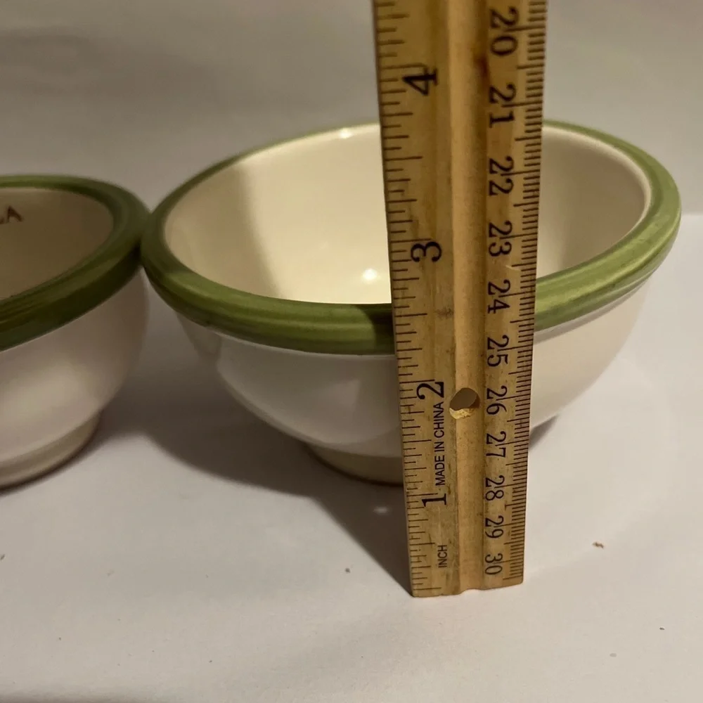 Set Of 2 Williams Sonoma Nesting Mixing Bowls Olive Grove Portugal 4’ & 4 1/2’